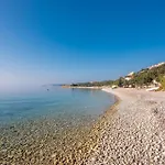 3 Bedroom Luxurious In Miholascica