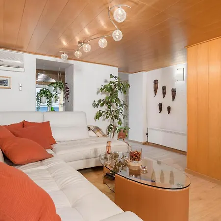 3 Bedroom Luxurious In Prázdninový dům *