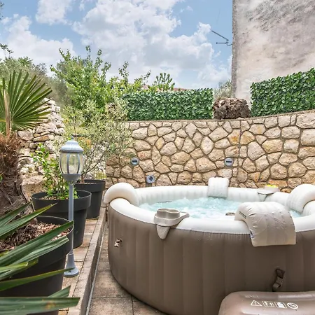 Σπίτι διακοπών Beautiful In With Jacuzzi