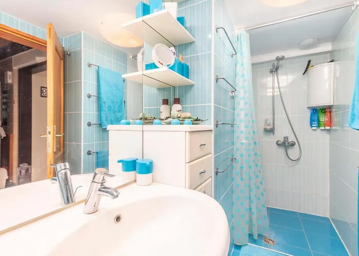 Cozy In With Wifi Hébergement de vacances Miholascica