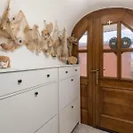 3 Bedroom Luxurious In * Miholascica